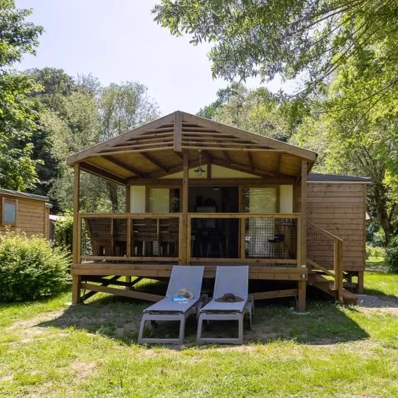 🪵🪵
Le Cosy Lodge; une nouvelle façon de camper !
A new way of camping with our Cosy Lodge 
#campingvaldebonnal #valdebonnal #glamping #kidscamping #naturecamping #franchecomte